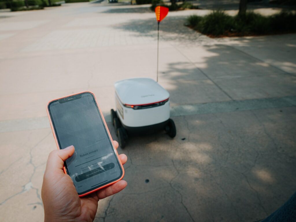 machine learning delivery robot